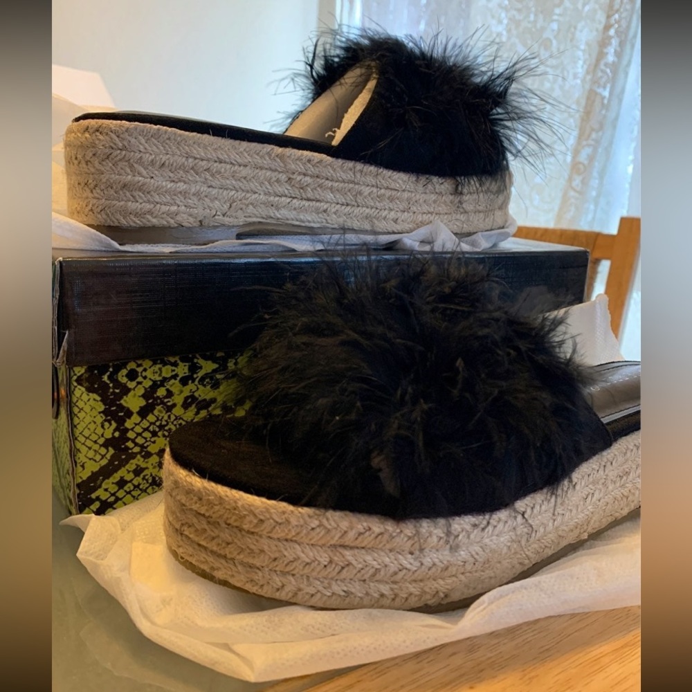 Fashion Nova Feather Platform Sandals
